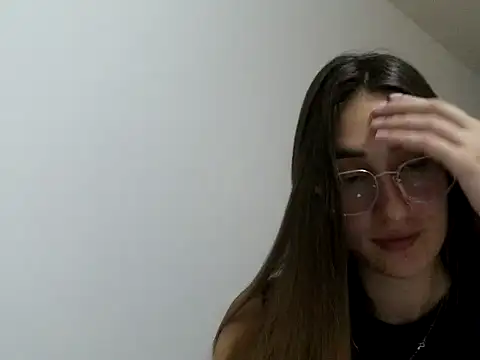 Noracherry online show from 2, 3, 2026