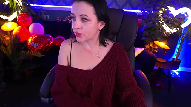 Dafni Monn online show from 23, 2, 2025