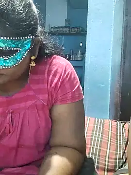 Snapshot of divyasree1431 chatting on 5, 2, 2026 divyasree1431 online show from 5, 2, 2026