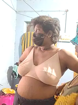 Snapshot of divyasree1431 chatting on 11, 2, 2026 divyasree1431 online show from 11, 2, 2026