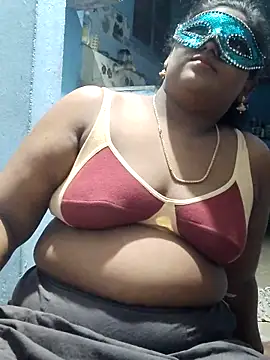 Snapshot of divyasree1431 chatting on 24, 2, 2026 divyasree1431 online show from 24, 2, 2026