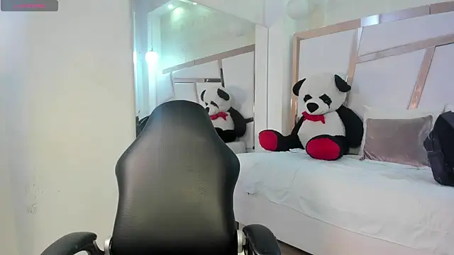 Snapshot of tatikanyx chatting on 25, 6, 2026 tatikanyx online show from 25, 6, 2026