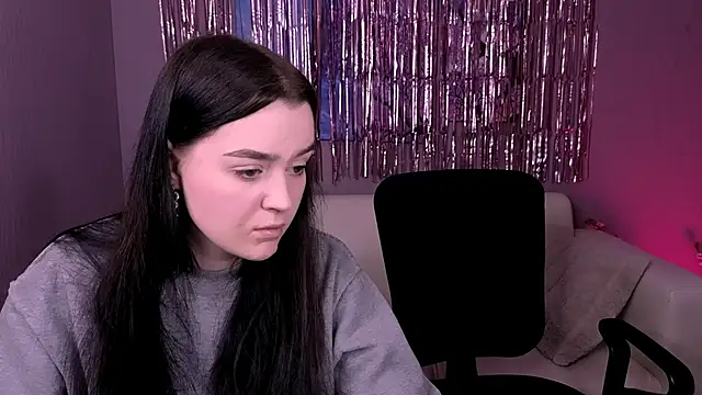 monica xcx online show from 25, 2, 2026