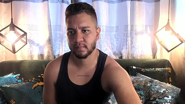 Snapshot of HARRY_RAMIREZ chatting on 12, 1, 2026 HARRY RAMIREZ online show from 12, 1, 2026