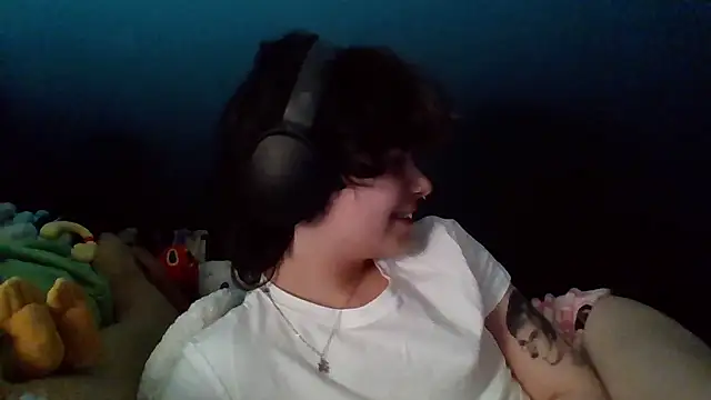 quwuinnie333 online show from 15, 1, 2026