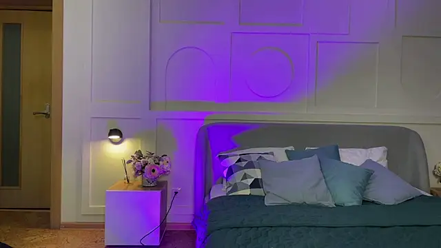  SilkyShadow  online show from 3, 2, 2026