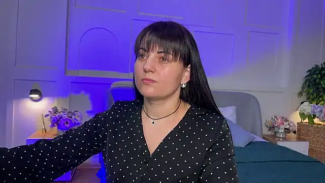  SilkyShadow  online show from 4, 2, 2026