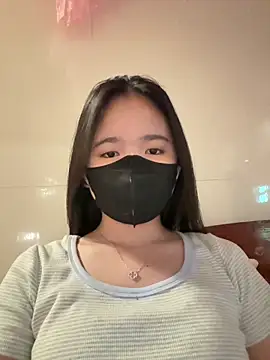 Gwen879 online show from 9, 4, 2026