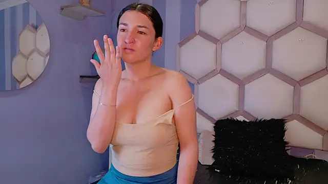 yvi taylor online show from 10, 4, 2026