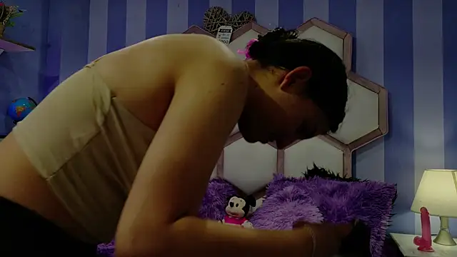 yvi taylor online show from 18, 4, 2026