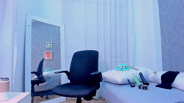 ViictoriiaSaenz online show from 20, 3, 2026