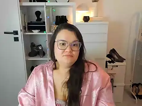 HollyDanceSoul online show from 2, 3, 2026