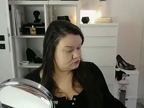 HollyDanceSoul online show from 11, 3, 2026