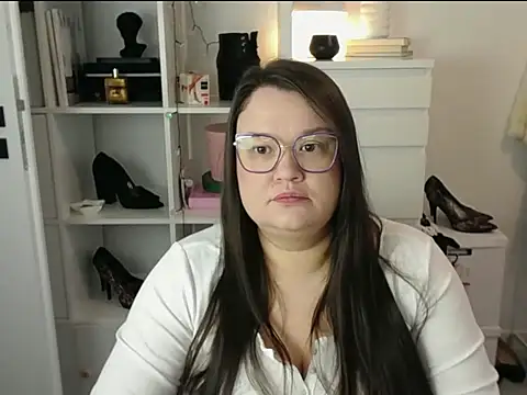 HollyDanceSoul online show from 13, 3, 2026