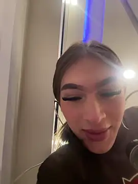 Snapshot of lizz_lunna chatting on 28, 4, 2026 lizz lunna online show from 28, 4, 2026