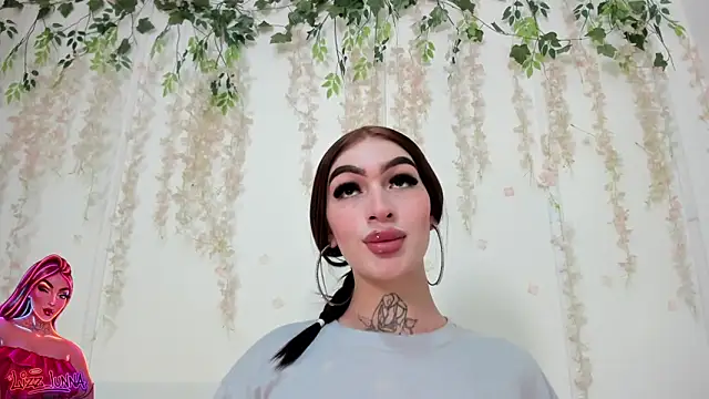 Snapshot of lizz_lunna chatting on 23, 5, 2026 lizz lunna online show from 23, 5, 2026