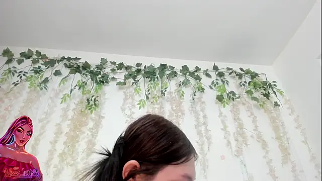 lizz lunna online show from 25, 6, 2026