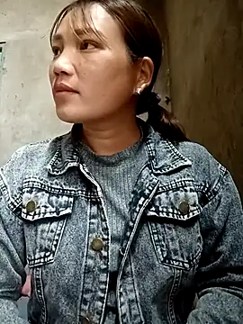 Snapshot of Nunaa2x chatting on 11, 5, 2026 Nunaa2x online show from 11, 5, 2026