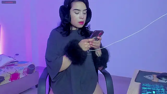 kitty violet11 online show from 15, 4, 2026