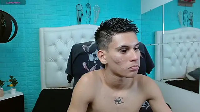 Snapshot of paullcb chatting on 11, 2, 2026 paullcb online show from 11, 2, 2026