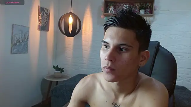 Snapshot of paullcb chatting on 21, 2, 2026 paullcb online show from 21, 2, 2026