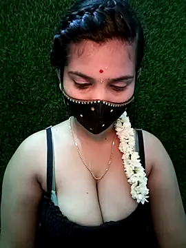 Snapshot of Nithyatamil chatting on 19, 4, 2026 Nithyatamil online show from 19, 4, 2026