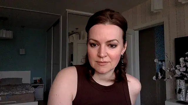 Ivoryne online show from 8, 4, 2026