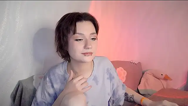 UwuJudy Osas online show from 4, 3, 2026