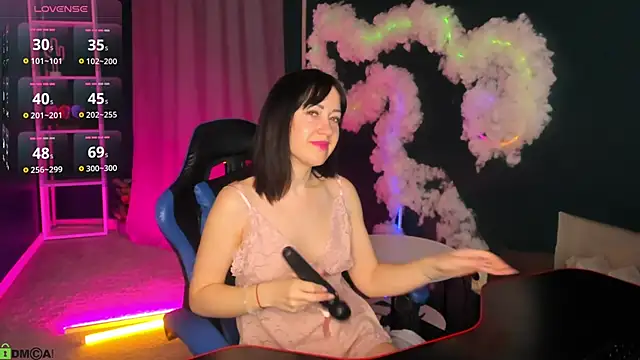 Amily Warren online show from 2, 3, 2026