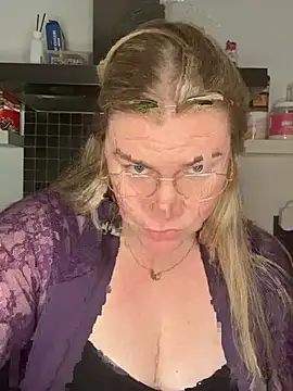 SexyBlondJoanna online show from 18, 2, 2026