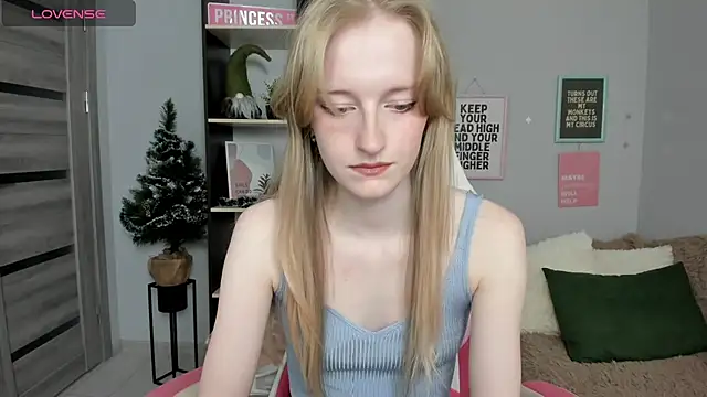 Cinnabonnn  online show from 17, 1, 2026