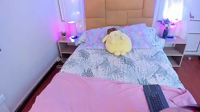 Snapshot of Jenifer_James chatting on 12, 2, 2026 Jenifer James online show from 12, 2, 2026