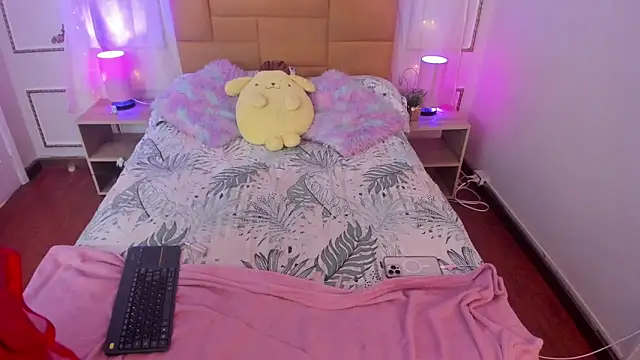 Snapshot of Jenifer_James chatting on 24, 2, 2026 Jenifer James online show from 24, 2, 2026