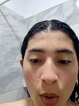 Snapshot of honeyhotgirl19 chatting on 7, 2, 2026 honeyhotgirl19 online show from 7, 2, 2026