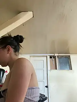 Snapshot of Shayla--broos chatting on 24, 2, 2026 Shayla--broos online show from 24, 2, 2026