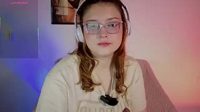 Snapshot of Mia_Franklyn chatting on 28, 4, 2026 Mia Franklyn online show from 28, 4, 2026