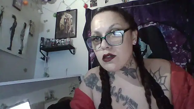 Snapshot of Sillyofm3 chatting on 18, 2, 2026 Sillyofm3 online show from 18, 2, 2026