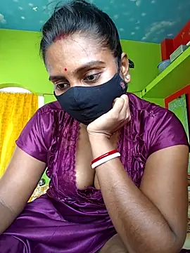 Snapshot of arushi_bb chatting on 8, 5, 2026 arushi bb online show from 8, 5, 2026