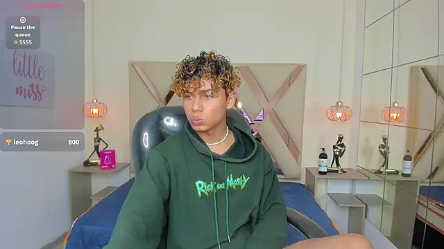 Snapshot of Anyelo_Twink chatting on 5, 5, 2026 Anyelo Twink online show from 5, 5, 2026