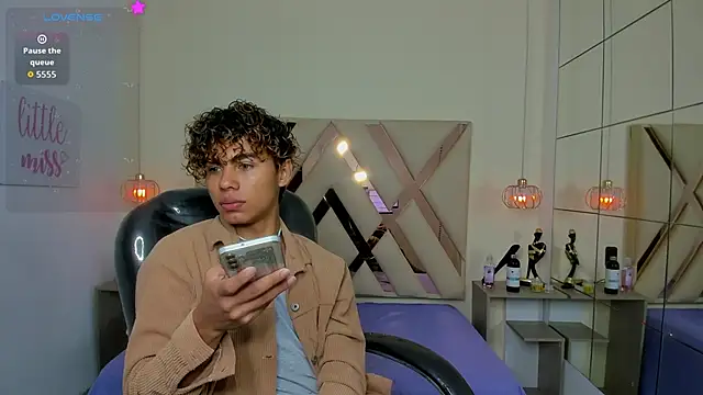 Snapshot of Anyelo_Twink chatting on 9, 6, 2026 Anyelo Twink online show from 9, 6, 2026