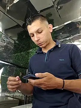 Andres storm online show from 11, 4, 2026