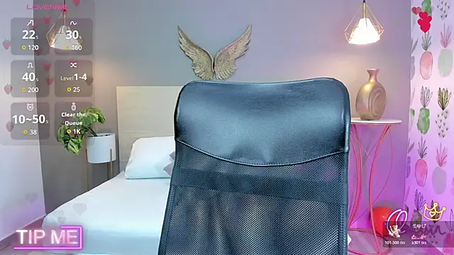 Snapshot of emma_hiltonn_ chatting on 2, 6, 2026 emma hiltonn online show from 2, 6, 2026