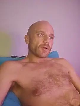 Snapshot of FrankieFuckMe chatting on 3, 6, 2026 FrankieFuckMe online show from 3, 6, 2026
