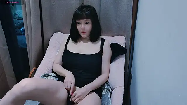 Mia-zhan online show from 13, 2, 2026