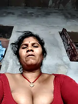 Snapshot of Hot_di97 chatting on 5, 5, 2026 Hot di97 online show from 5, 5, 2026