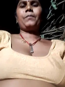 Snapshot of Hot_di97 chatting on 25, 5, 2026 Hot di97 online show from 25, 5, 2026