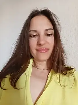 Snapshot of She-Moon chatting on 10, 6, 2026 She-Moon online show from 10, 6, 2026