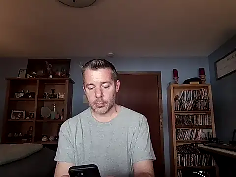 chrisw8140 online show from 13, 2, 2026