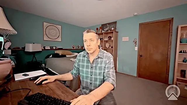Snapshot of chrisw8140 chatting on 23, 6, 2026 chrisw8140 online show from 23, 6, 2026