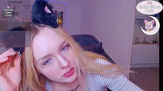 sailormoon666  online show from 18, 3, 2026